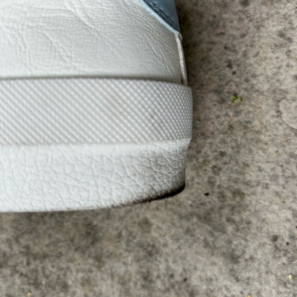 Dolce Vita Retro Harmony Velcro sneakers, size 6 - Picture 10 of 11